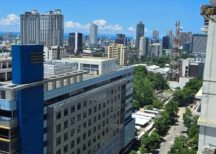 Skyline Views 1br Wifi Kitchen Aparthotel 3*